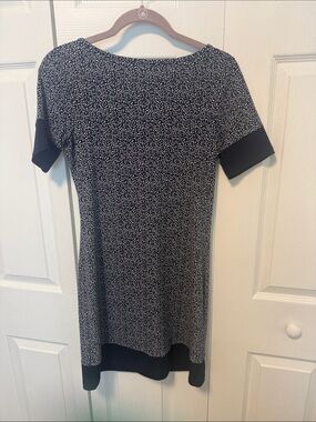 Michael Kors Black and White Short Sleeve Sheath Dress